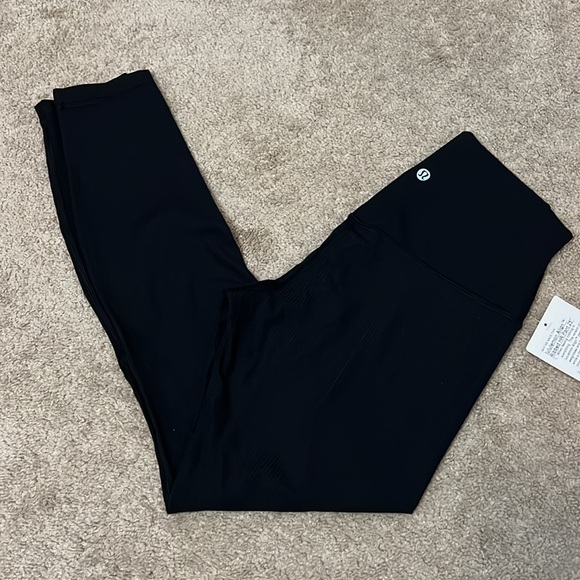 Lululemon Align Ribbed High-Rise Pant 25" in Black Size 6 - Picture 6 of 10